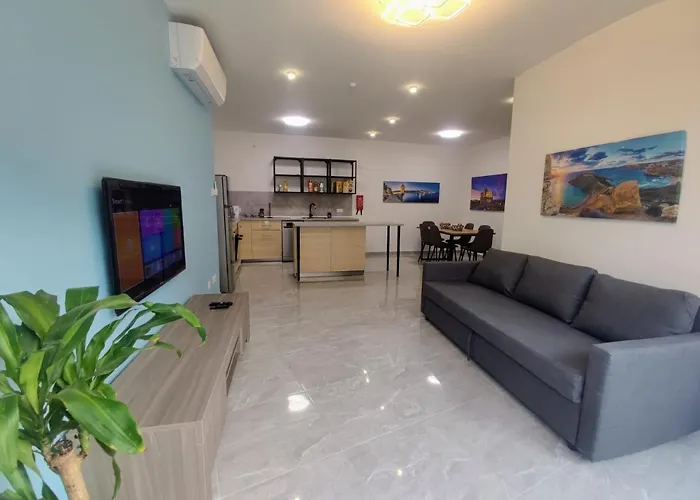 Deggies - Spacious, Modern Apartment! * Naxxar
