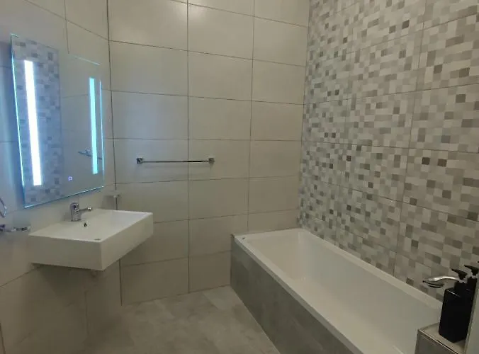 Deggies - Spacious, Modern Apartment! Lejlighed